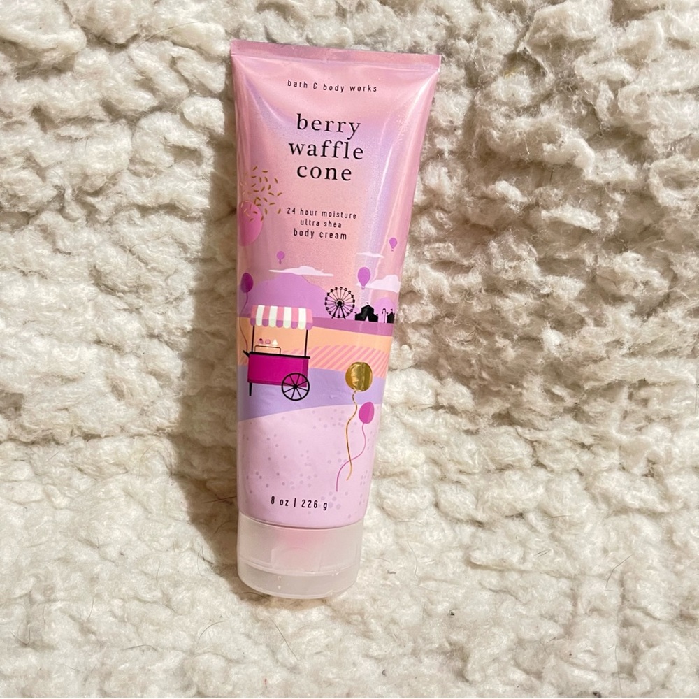 Bath and body works berry waffle cone discontinued scent